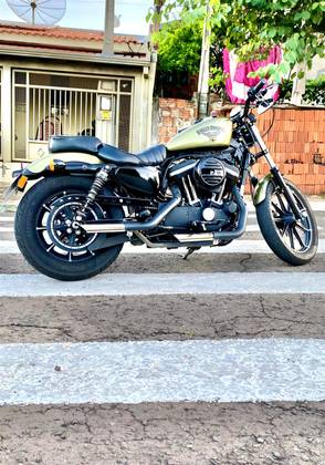 HARLEY-DAVIDSON SPORTSTER XL 883N IRON 